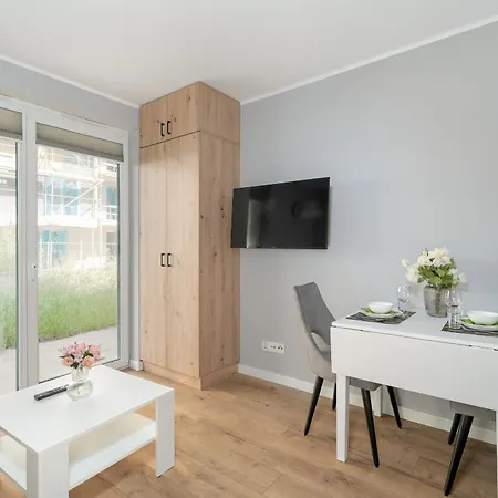 Jasny & Elegancki Apartament Typu Studio Z Tarasem By Renters アパート ポズナン