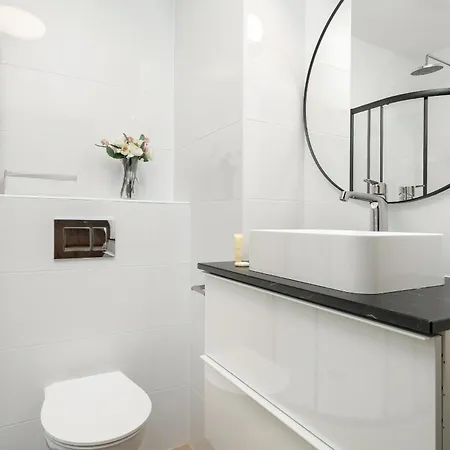 Jasny & Elegancki Apartament Typu Studio Z Tarasem By Renters Posen